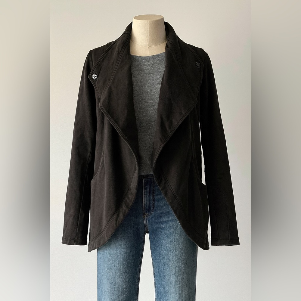 Lululemon That’s A Wrap Jacket